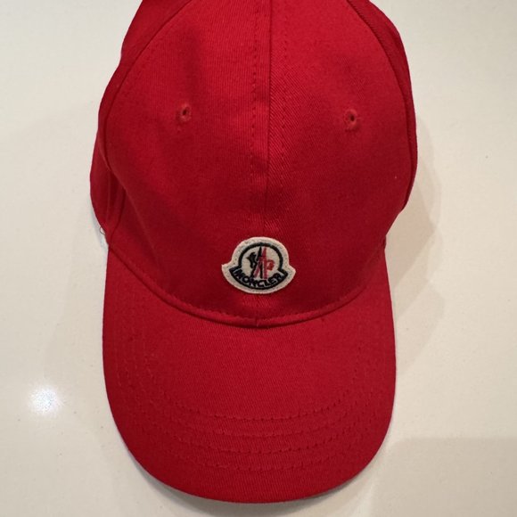 Moncler (Authentic)- Boys Baseball Hat - Red (56 inch) - New - Picture 1 of 4